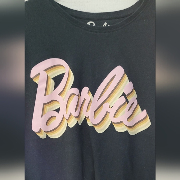 Euc Barbie spellout graphic tshirt size M - Picture 3 of 6